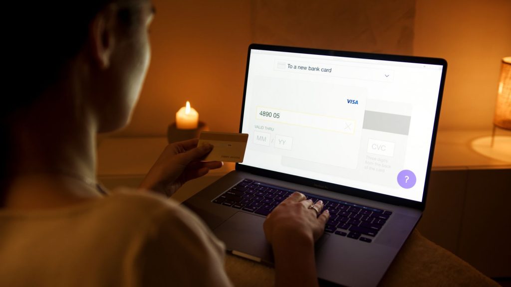 Direktbank via BankID är den vanligaste vägen för både insättning och uttag hos kontofria casinon.